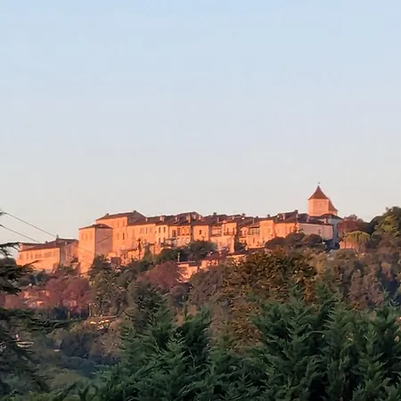 Le Fleuri Du Tuc De Saint-paul Bed & Breakfast *